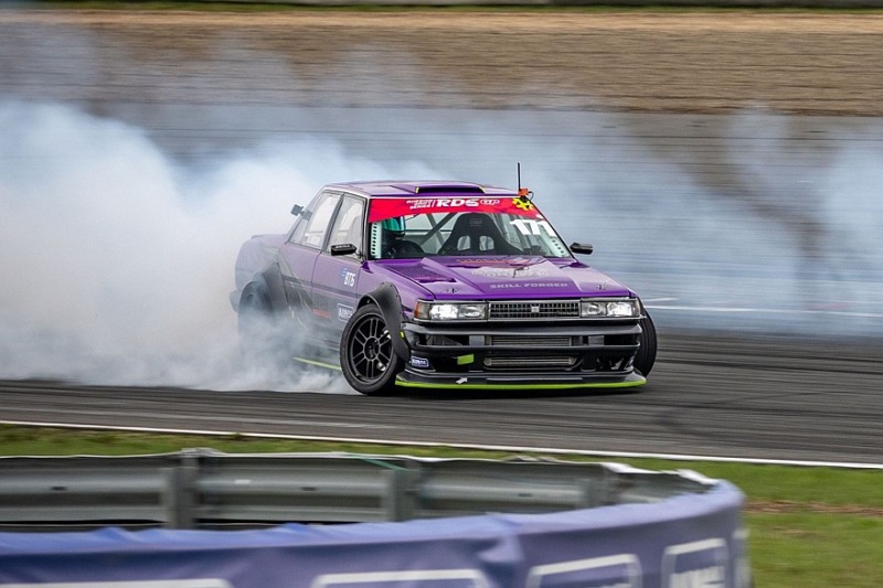 Оригинальные тормоза Nissan, не стоковые: Toyota Cresta GX71, модифицированная для RDS GP