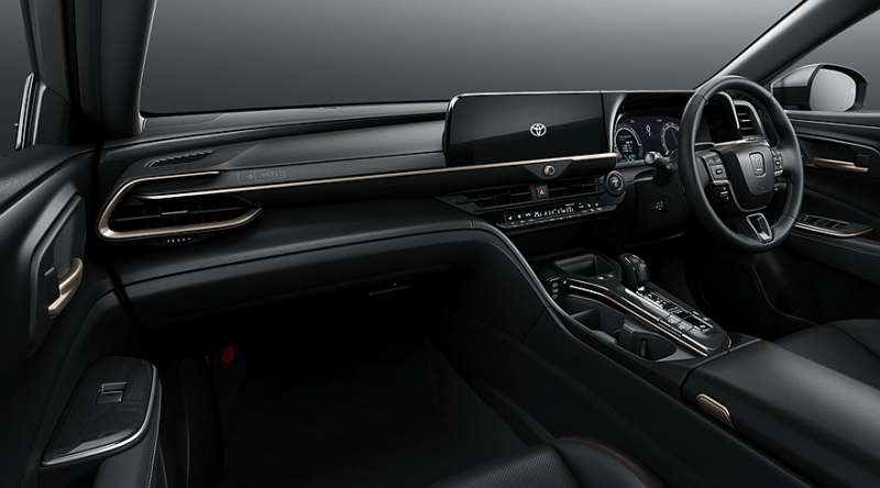 Toyota Crown Touring выпускает матовую специальную версию, цена неизвестна