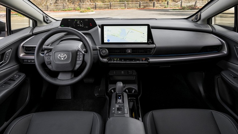 Toyota Prius присутствует на рынке США уже 25 лет, цены растут, выпущена темная версия