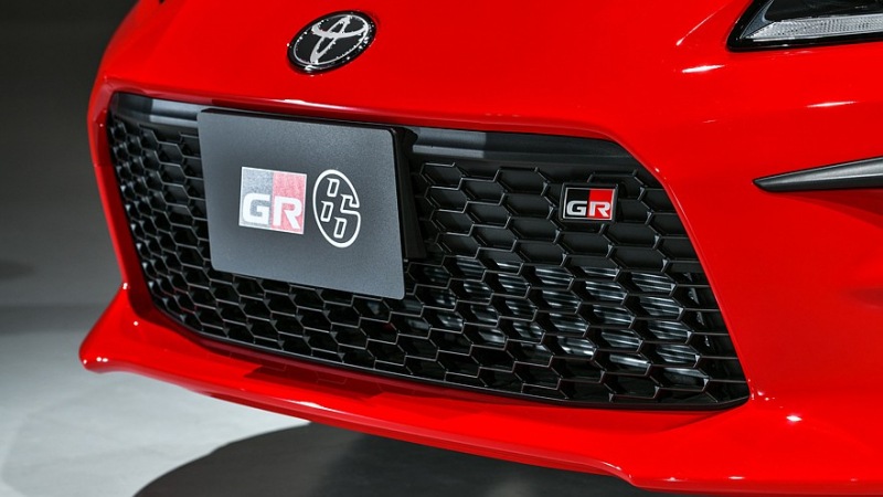 Toyota разрабатывает новый спорткар: дилерам показали прототипы новой Celica