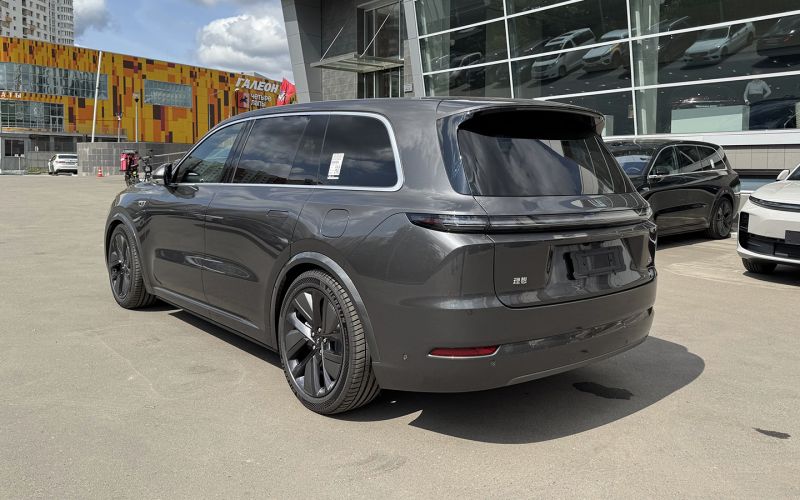 Учите китайский. Ideal L9 Ultra 2025 