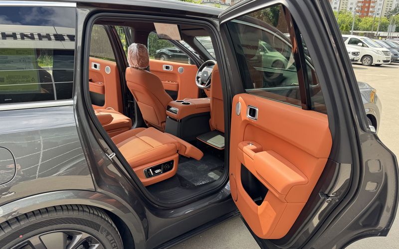 Учите китайский. Ideal L9 Ultra 2025 