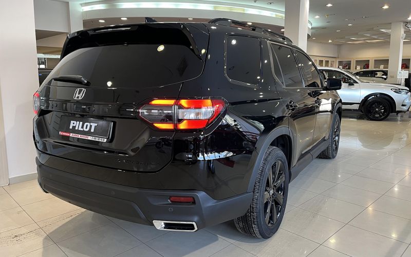 Honda Pilot теперь доступен в России. Цена может вас удивить