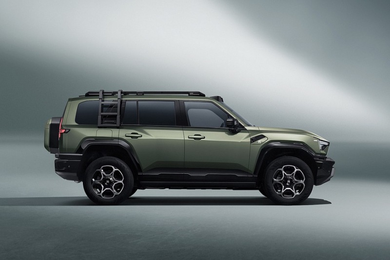 Внедорожник Dongfeng M-Hero M817 может появиться в России: новая информация