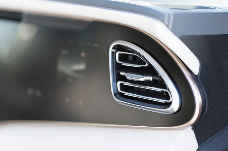 Купите Exeed VX: три экрана, семь режимов вождения и 23 динамика