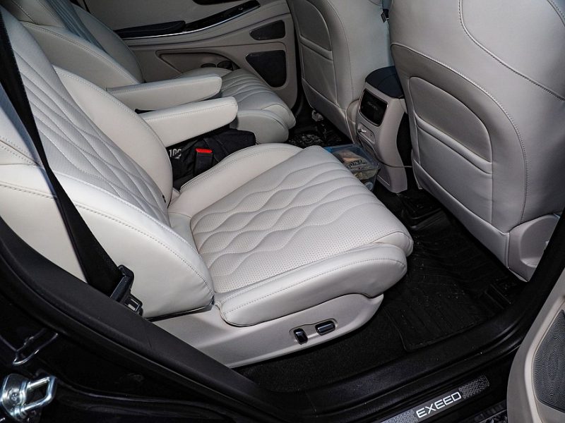 Купите Exeed VX: три экрана, семь режимов вождения и 23 динамика