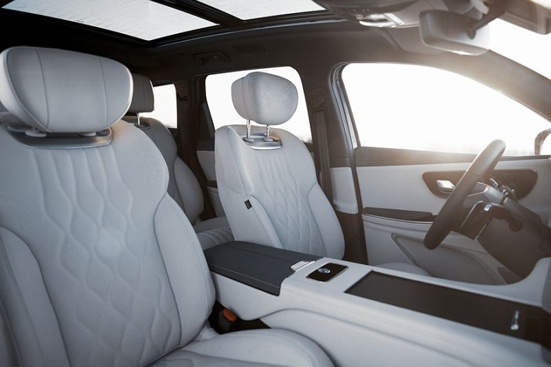 Купите Exeed VX: три экрана, семь режимов вождения и 23 динамика