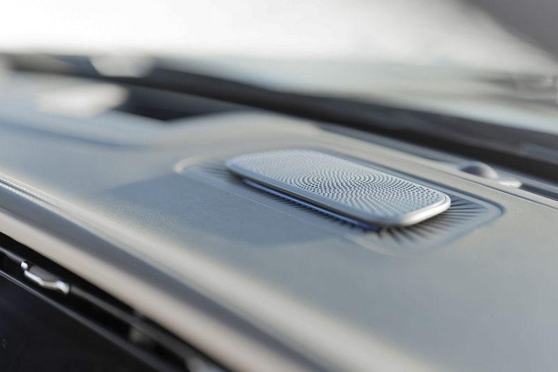 Купите Exeed VX: три экрана, семь режимов вождения и 23 динамика