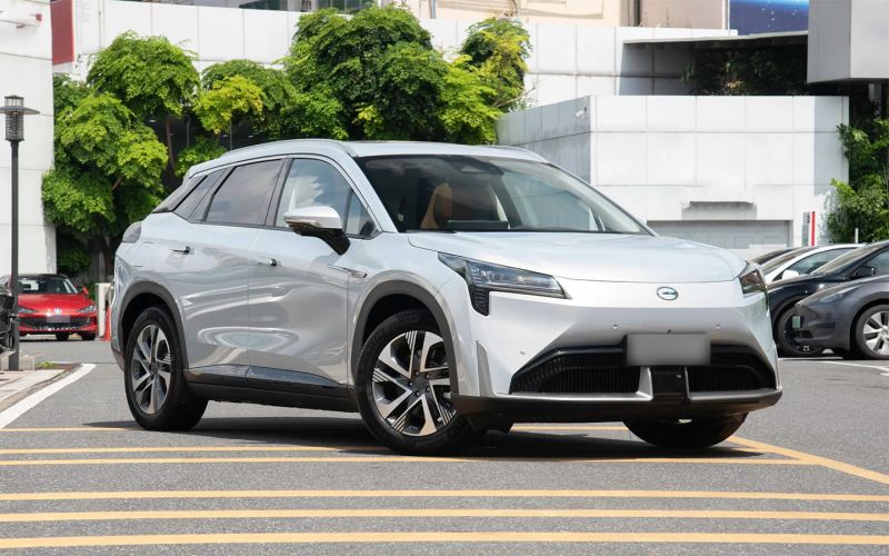 Подорожание Lada Iskra, увеличение пошлин для владельцев и иск от Mazda