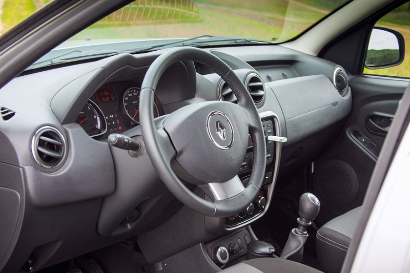 Если не подарили Porsche: выбираем первый автомобиль не дороже 500 тысяч рублей Если вам никто не дарит Porsche: выберите свой первый автомобиль, потратив не более 500 000 рублей